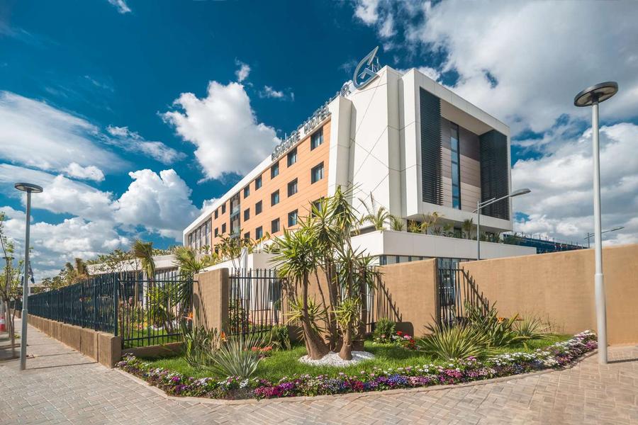 GOLDEN TULIP ROYAUME